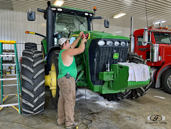 Tri-coating tractor - Gingerich Farms