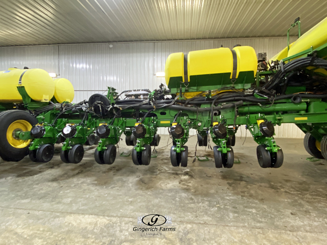 JD Planter - Gingerich Farms